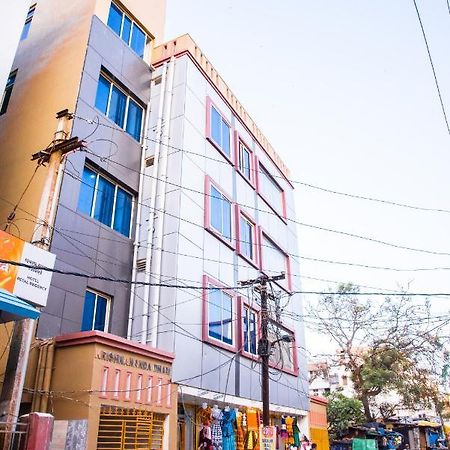 Krishnananda Dham Hotel Puri Bagian luar foto