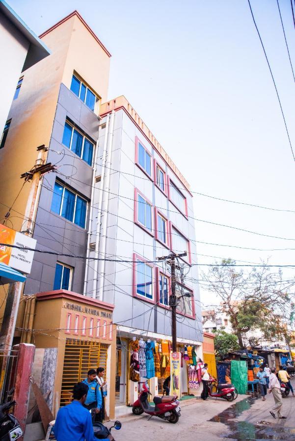 Krishnananda Dham Hotel Puri Bagian luar foto
